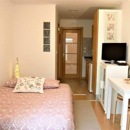 Stay In The Heart Of Alfama! Лиссабон Экстерьер фото